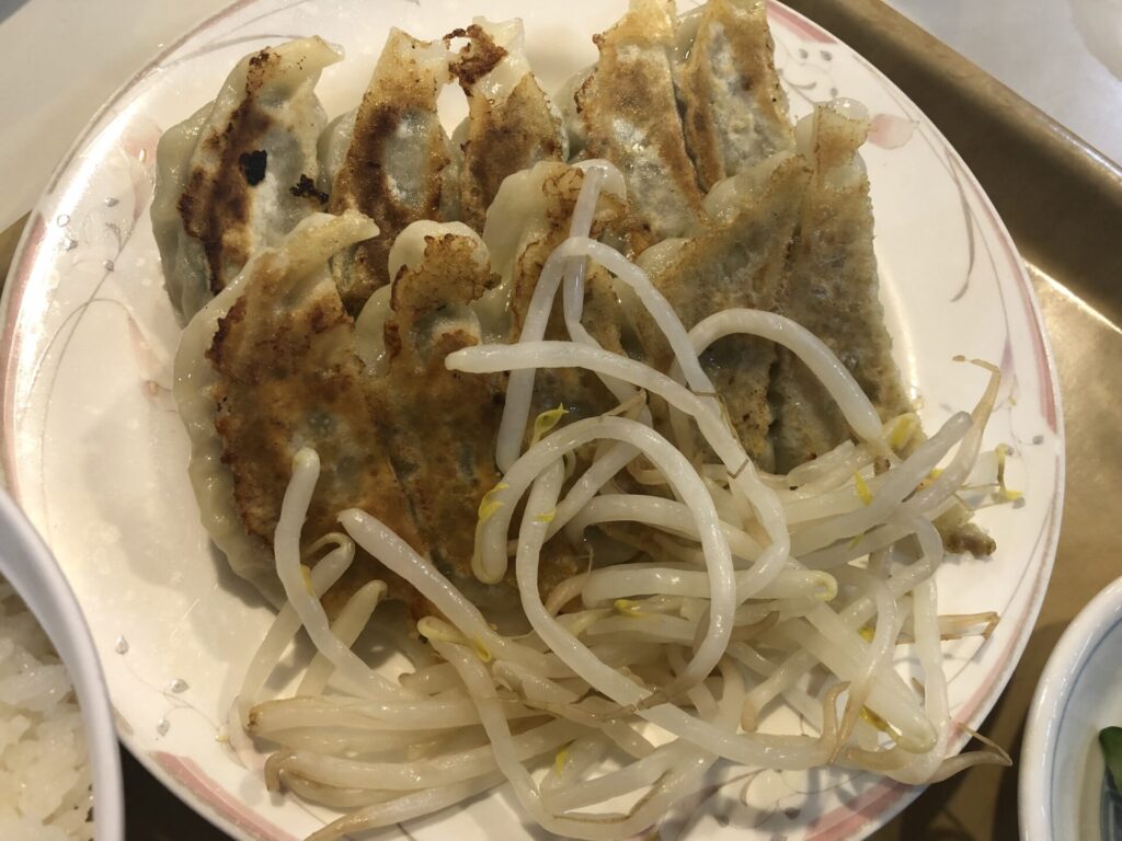 喜慕里の名物・餃子　